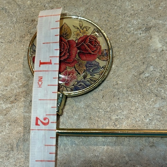 PURSE HOOK- PRETTY Vintage TABLE PURSE HOOK Floral Design. Gold Tone 3"L - Picture 2 of 4